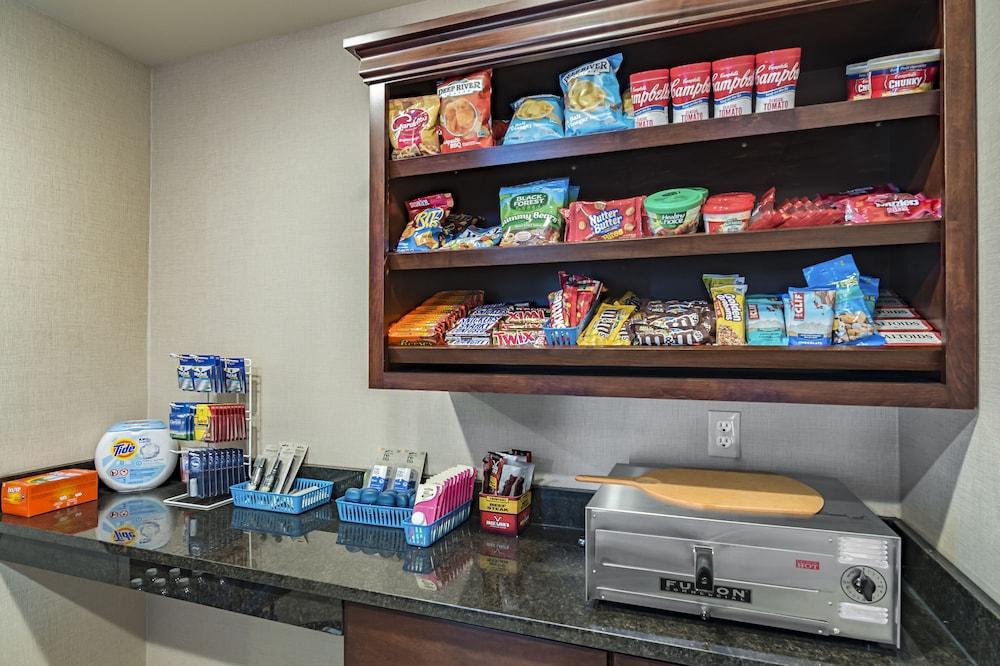 Cobblestone Inn & Suites - Lamoni photo 42