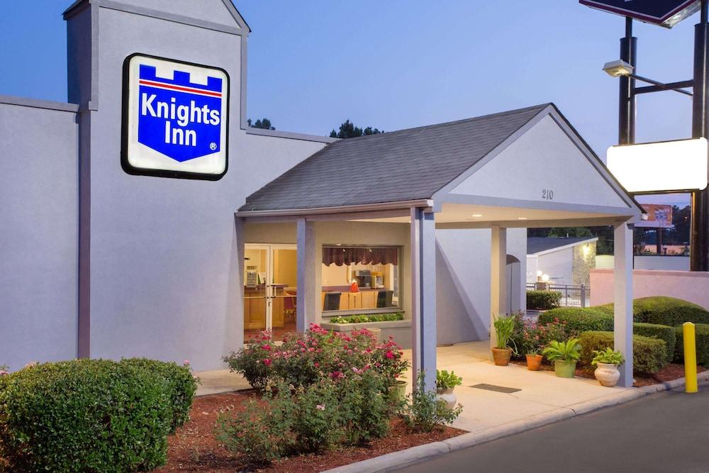 Knights Inn Augusta at Boy Scout Rd photo 14