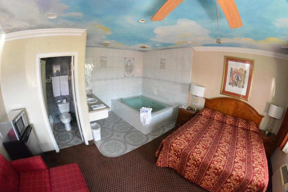 Palace Inn Oxnard photo 29