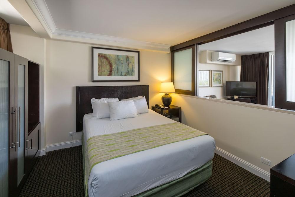 Regency on Beachwalk Waikiki by OUTRIGGER photo 24
