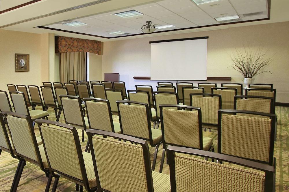 Hampton Inn & Suites Florence-Downtown photo 13