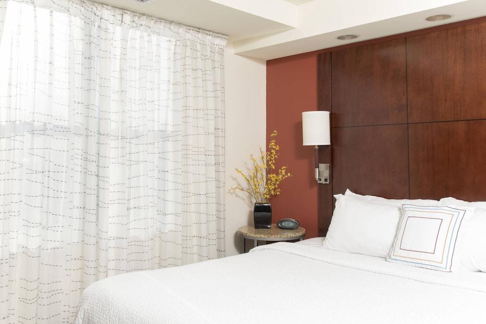 Residence Inn Marriott Moline photo 22