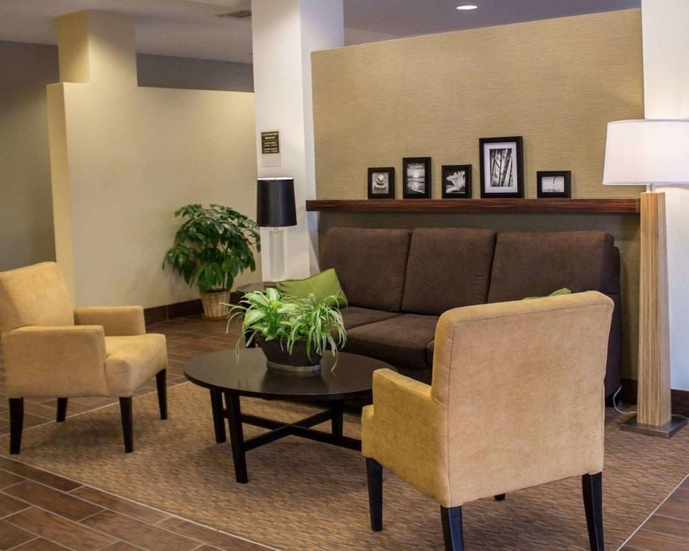 Sleep Inn & Suites Moundsville - Wheeling photo 48