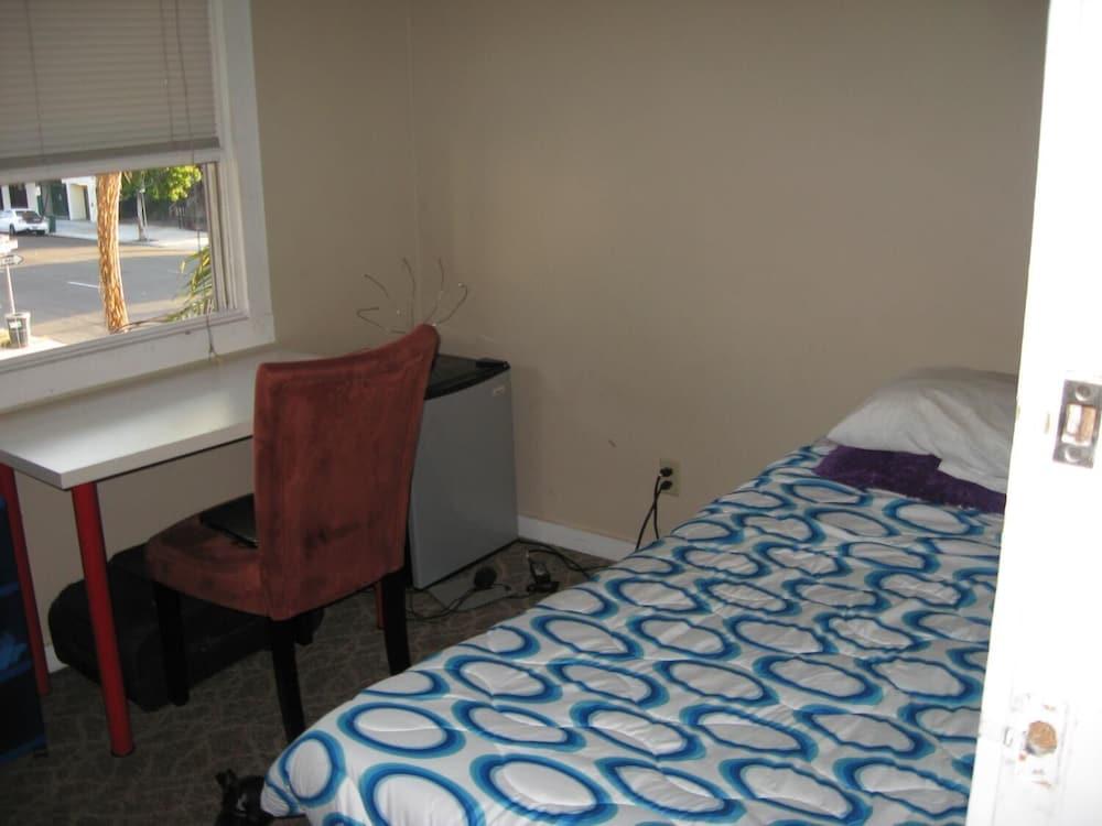 RK Hostel San Diego photo 15