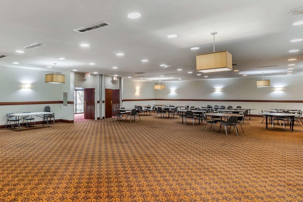 Quality Inn Tyler - Lindale photo 24