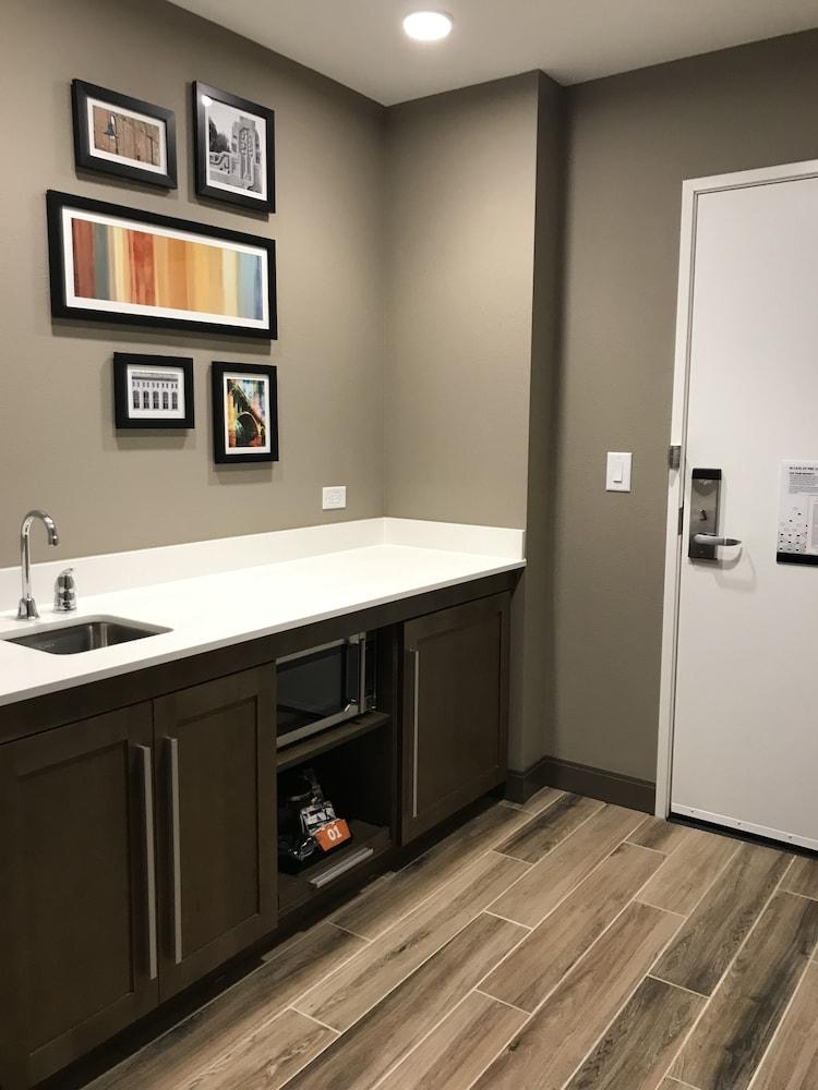 Hampton Inn & Suites Columbia Killian Road photo 36