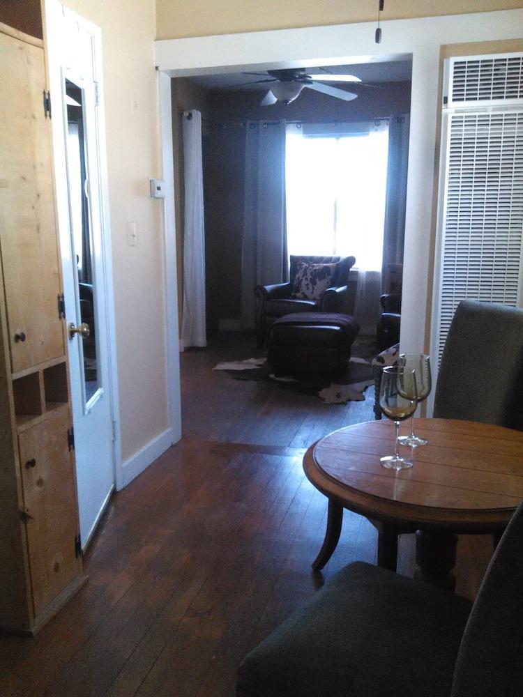 Cottonwood Hotel photo 67