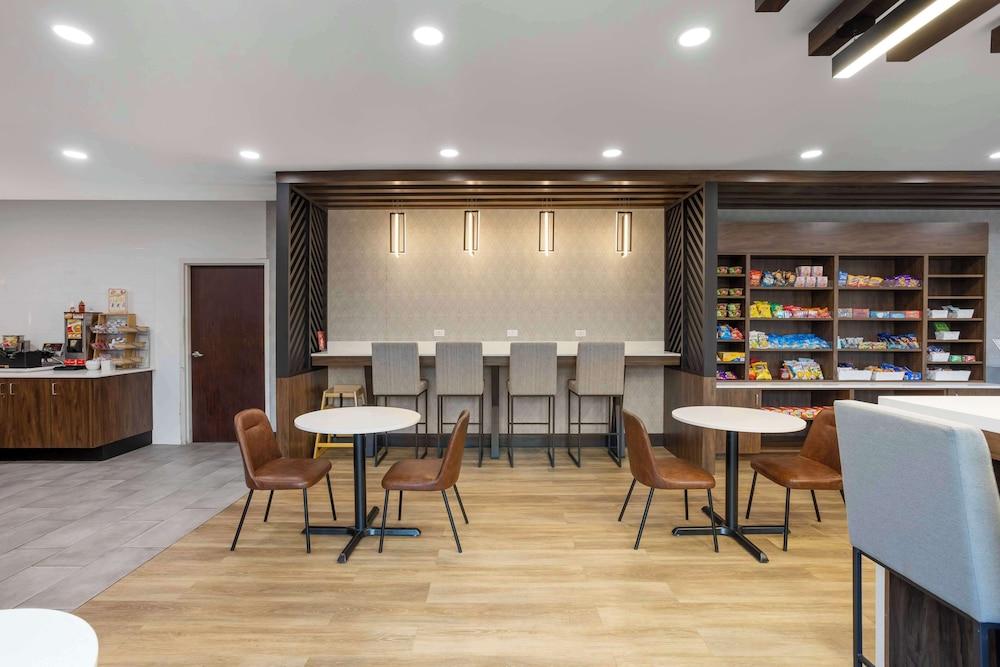 Best Western Plus Columbia Inn photo 32
