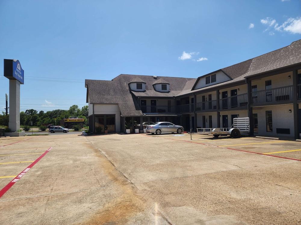 Americas Best Value Inn Longview photo 1