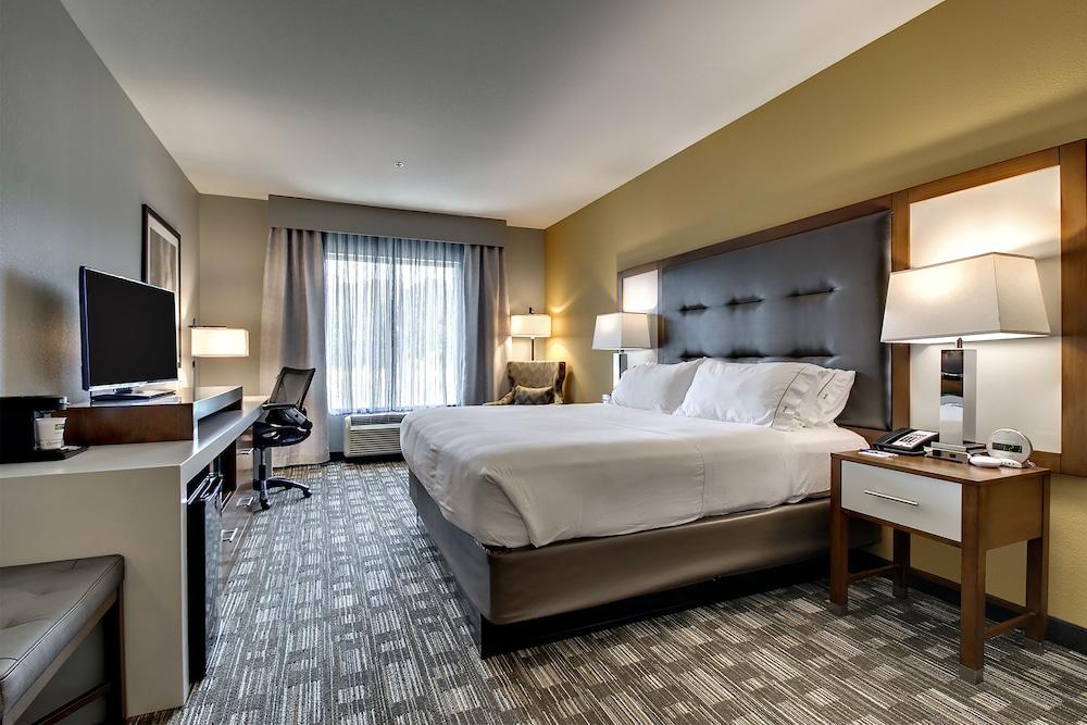 Holiday Inn Express Hotel & Suites Albany by IHG photo 3