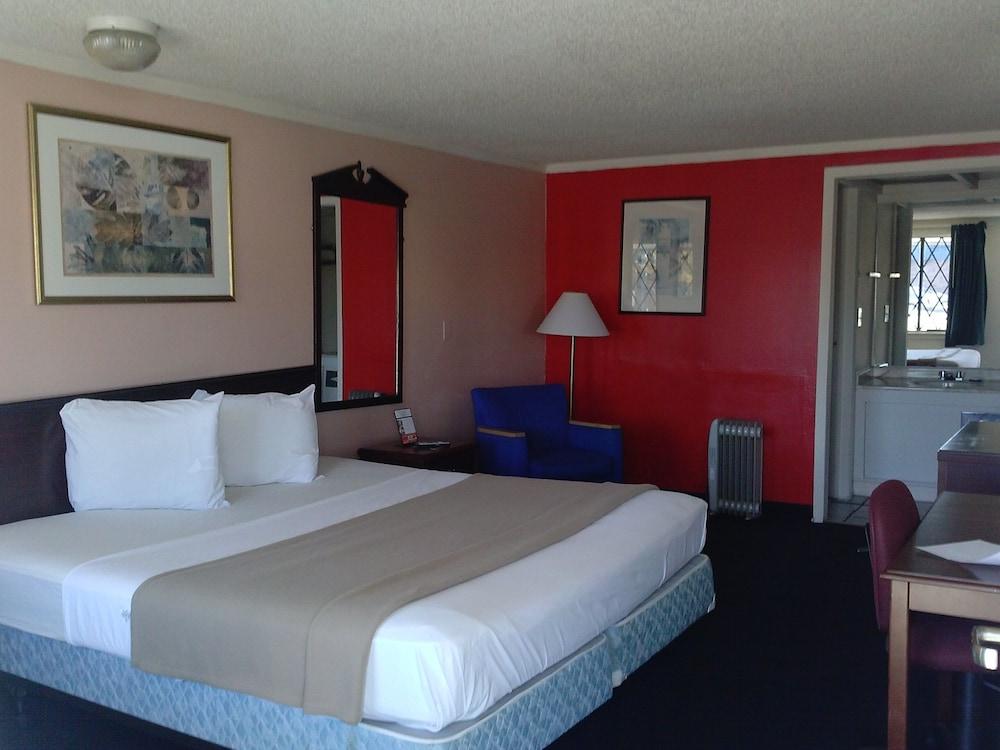 Staybridge Suites Detroit Woodhaven by IHG photo 21