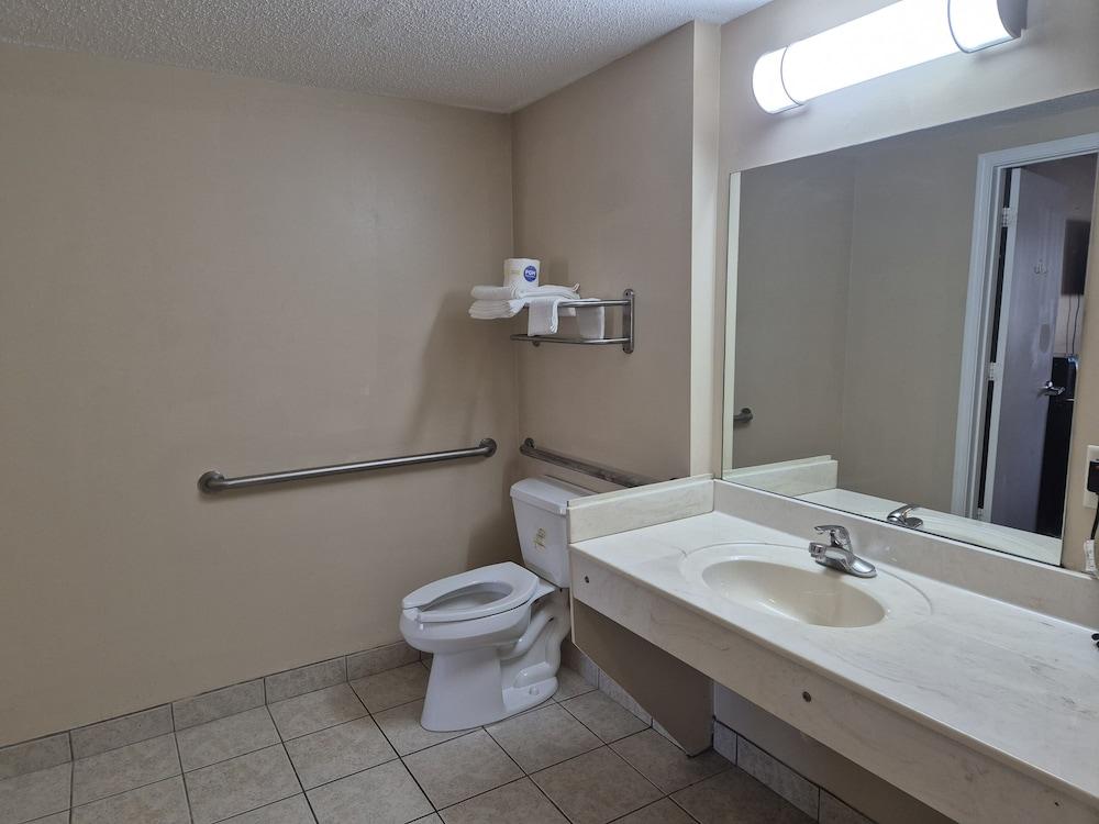 General Bragg Inn & Suites Chickamauga photo 19