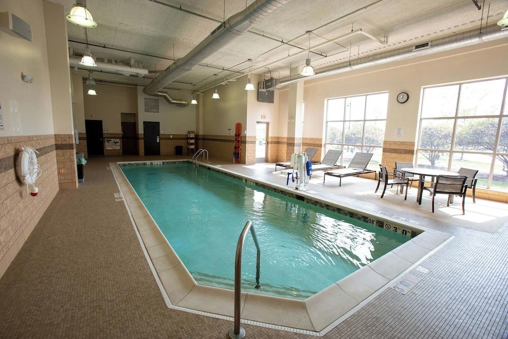 Sheraton Chicago Northbrook Hotel photo 19