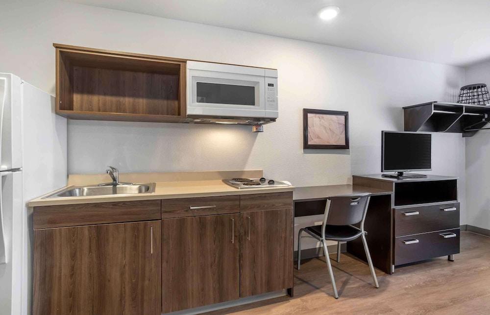 Extended Stay America Select Suites - Beaumont photo 8