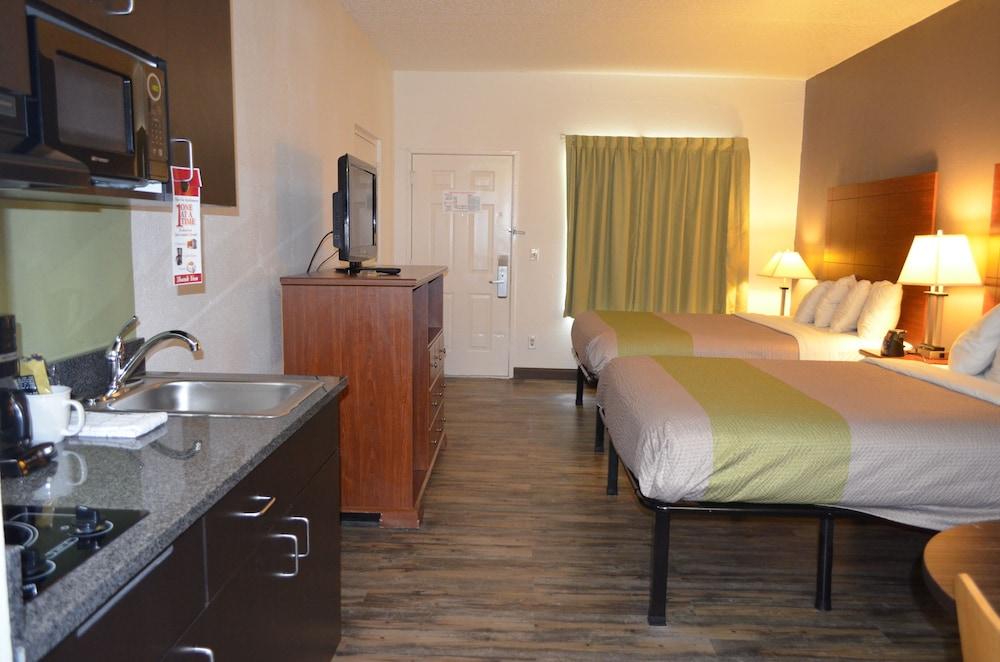 Studio Suites Extended Stay Chattanooga TN photo 7