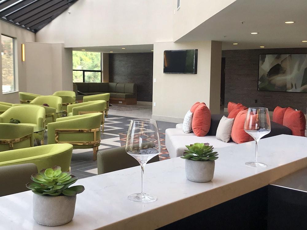DoubleTree by Hilton Pomona photo 35