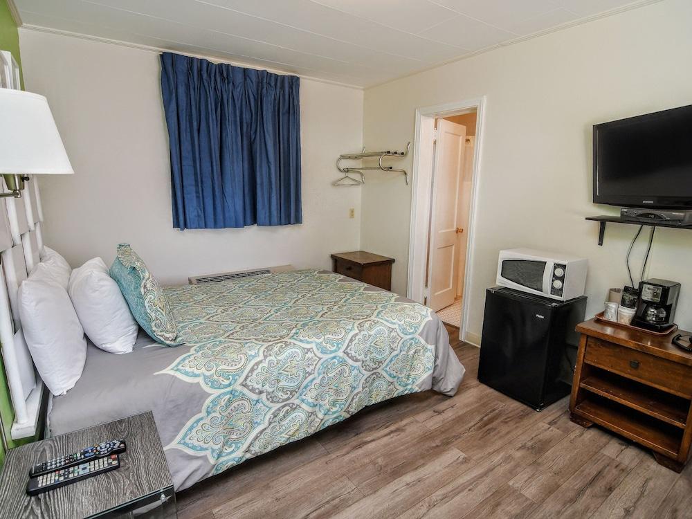 The Sunset Motel photo 48