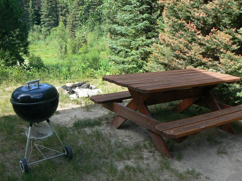 Smoky Bear Ranch Bed & Breakfast & Cabins photo 7