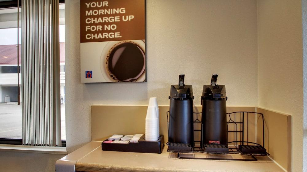 Motel 6 Cedar Rapids, IA photo 27
