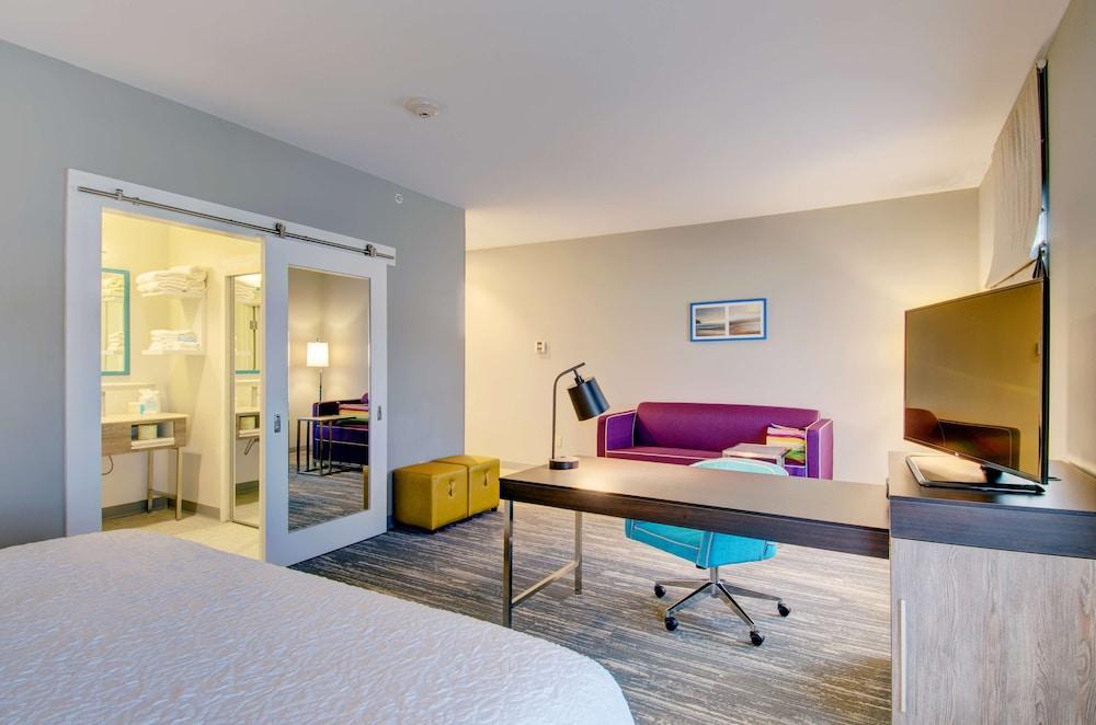 Hampton Inn & Suites Boston/Stoughton photo 16