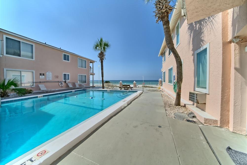 Pineapple Villas on Laguna Beach photo 71