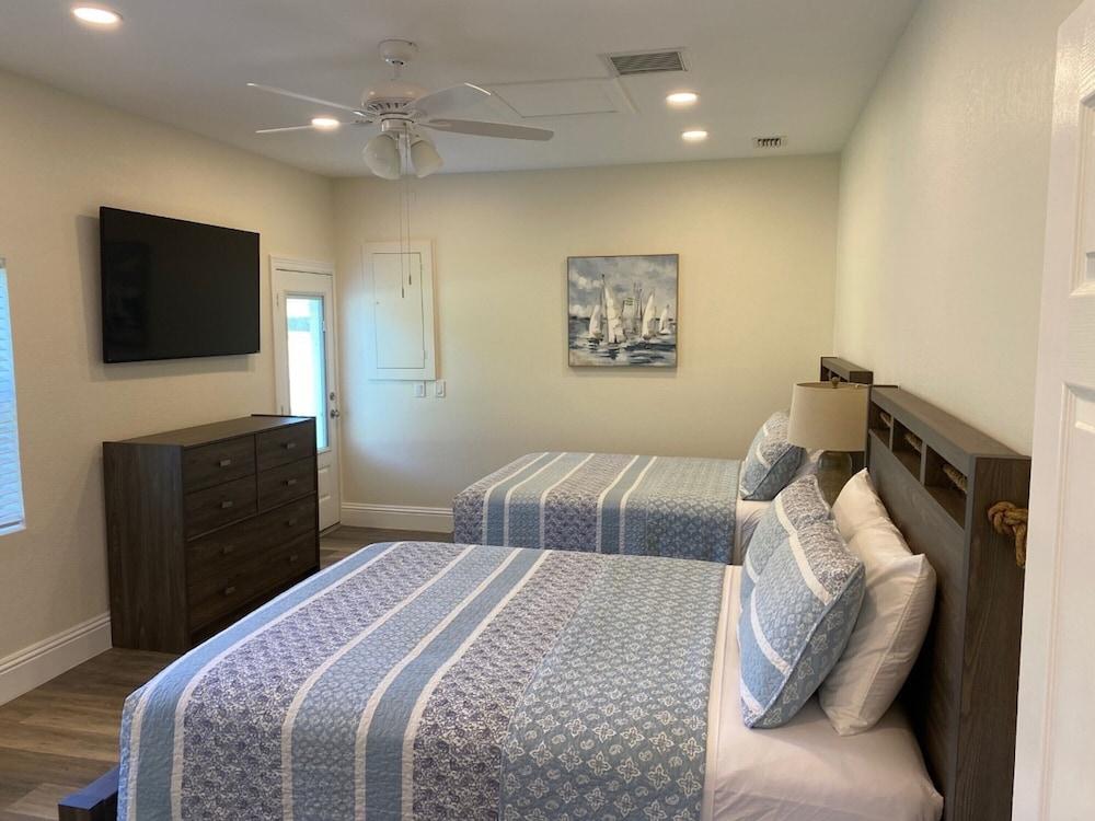 Caribbean Shores Waterfront Resort photo 3