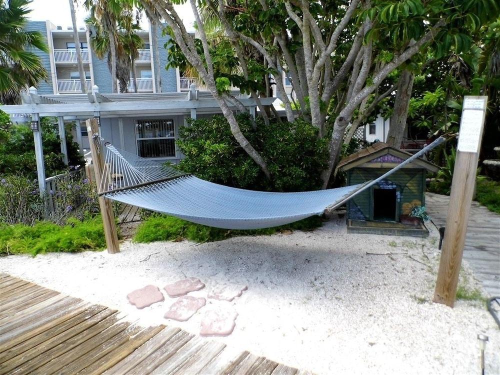 Island's End Resort photo 35
