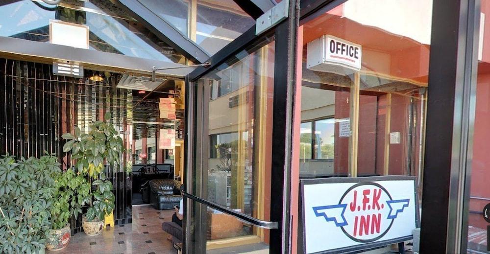 JFK Inn photo 4
