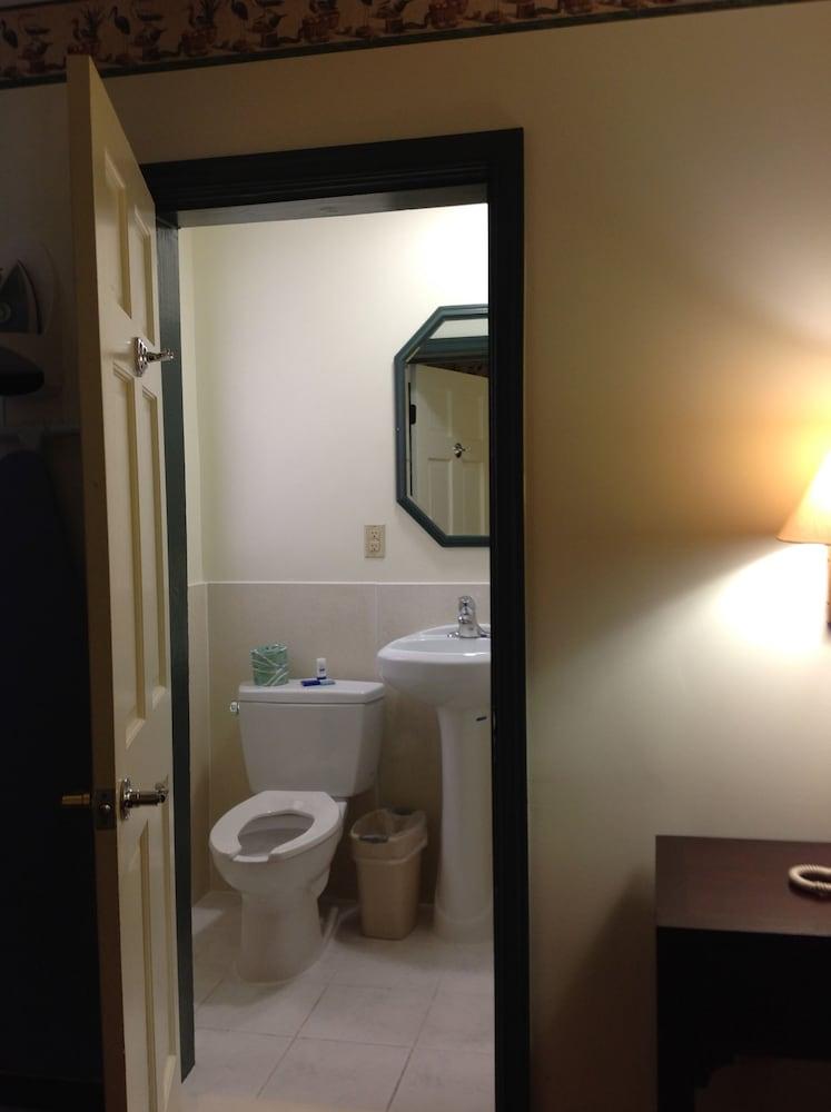 Budget Inn photo 10