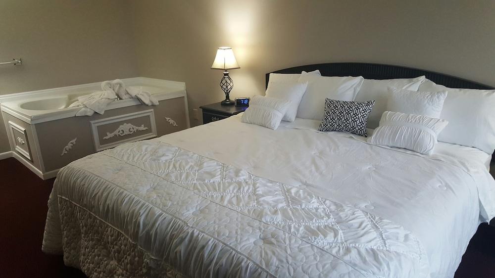 Amerivu Inn And Suites New Richmond photo 13