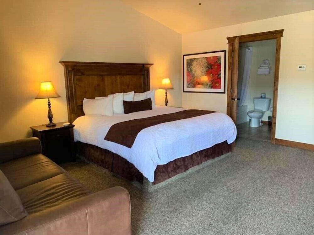 CB&M Executive Suites photo 26