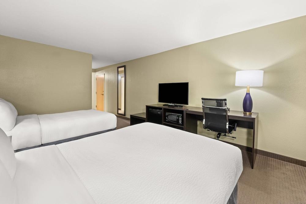 Sleep Inn Boone University Area photo 9