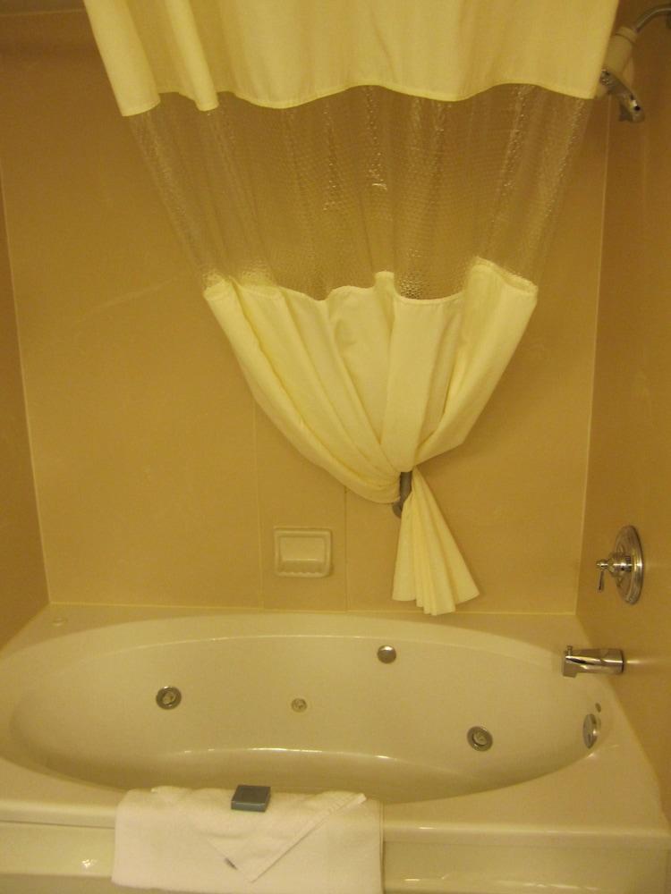 Hampton Inn Latrobe photo 25