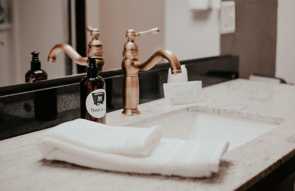The Miner's Boutique Hotel photo 45