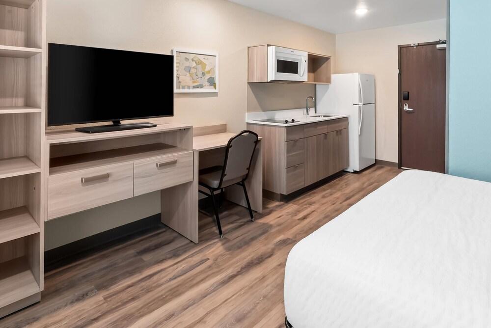 Woodspring Suites Greenville Airport photo 8