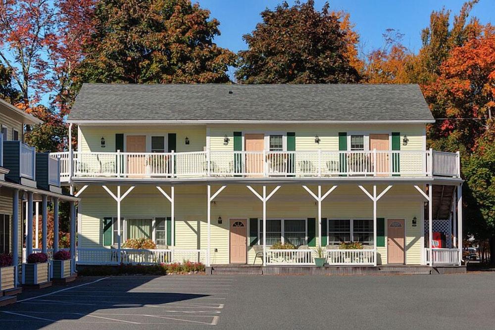 Cromwell Harbor Motel photo 11