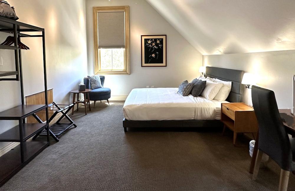 Tahoe Star Hotel photo 9