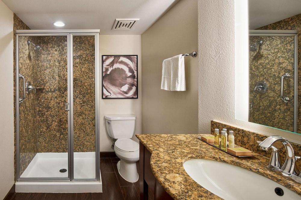 DoubleTree by Hilton Fullerton photo 50