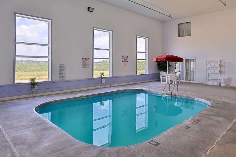 Americas Best Value Inn & Suites Clear Lake photo 12