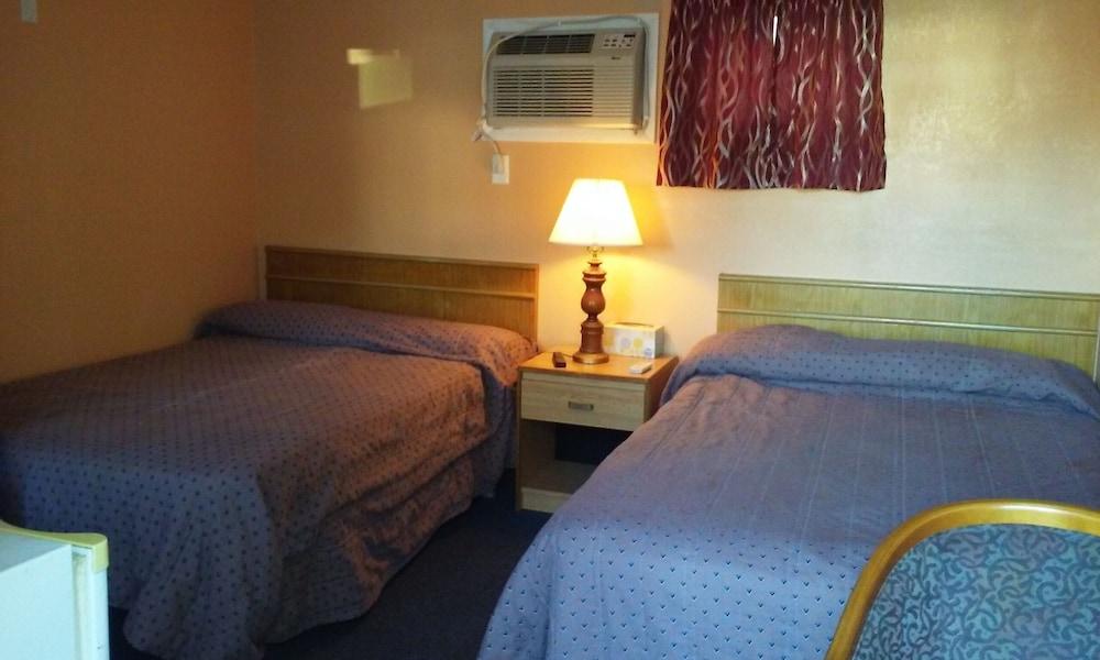 Riverside Motel photo 4
