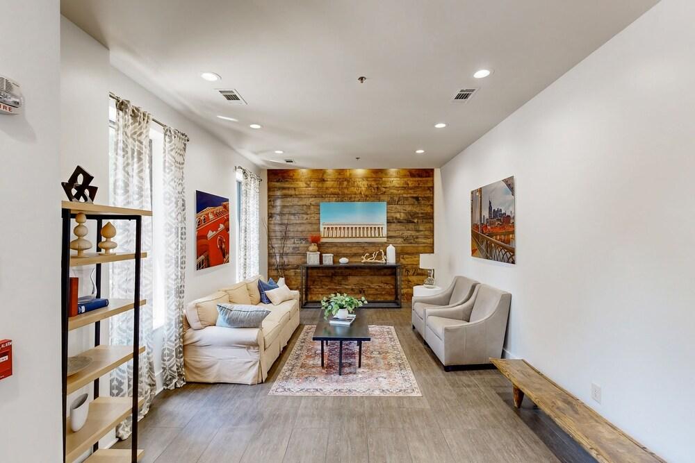 Lofts On 30Th Ave photo 5