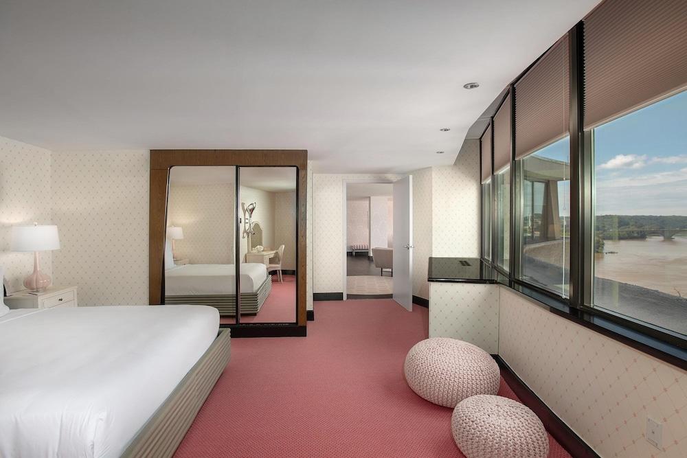 The Watergate Hotel photo 56