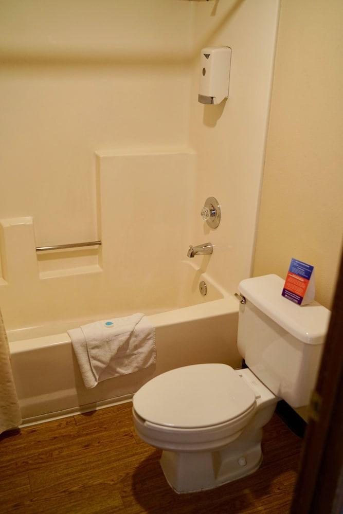 Virgin River Hotel and Casino photo 10