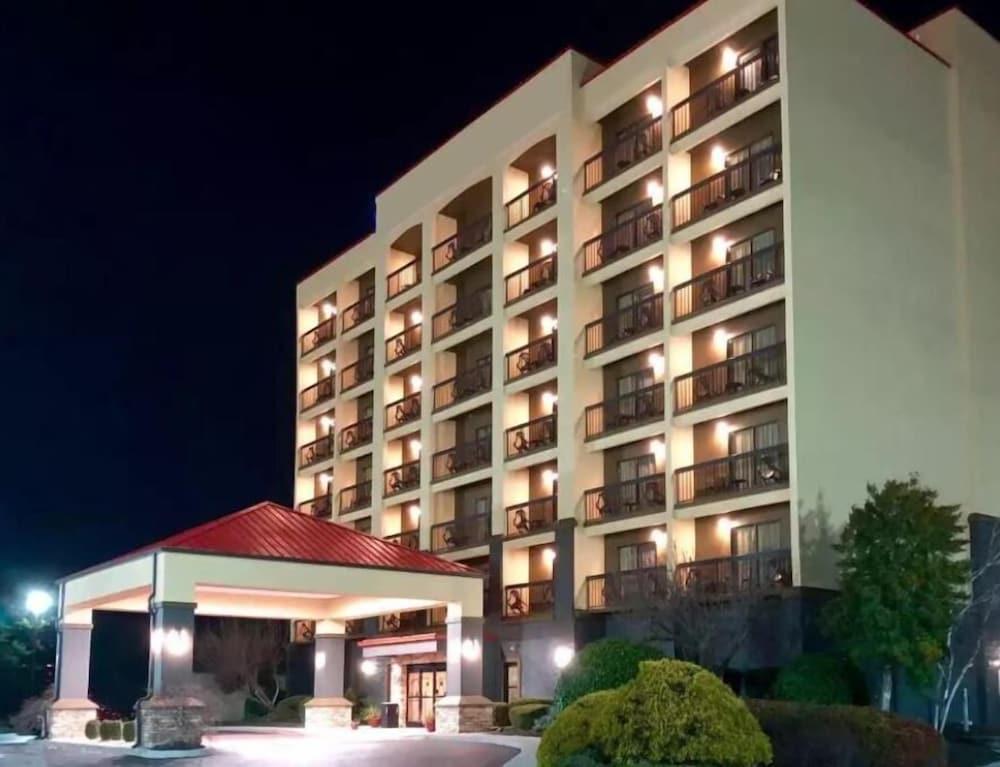 Vista Suites of Pigeon Forge photo 1