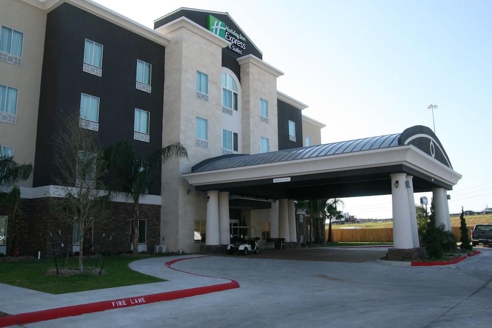 Holiday Inn Express and Suites Corpus Christi North by IHG photo 1