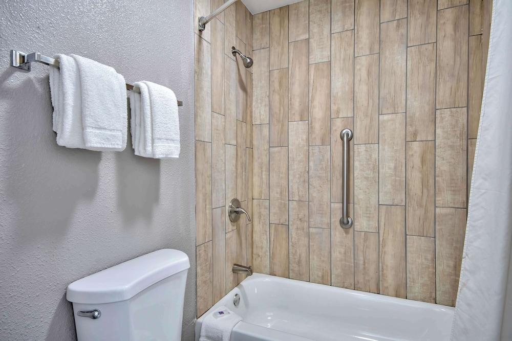 Motel 6 Texarkana, TX photo 28