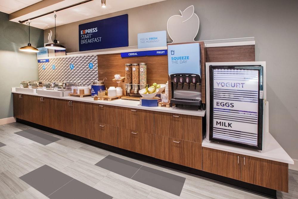 Holiday Inn Express Peotone by IHG photo 15
