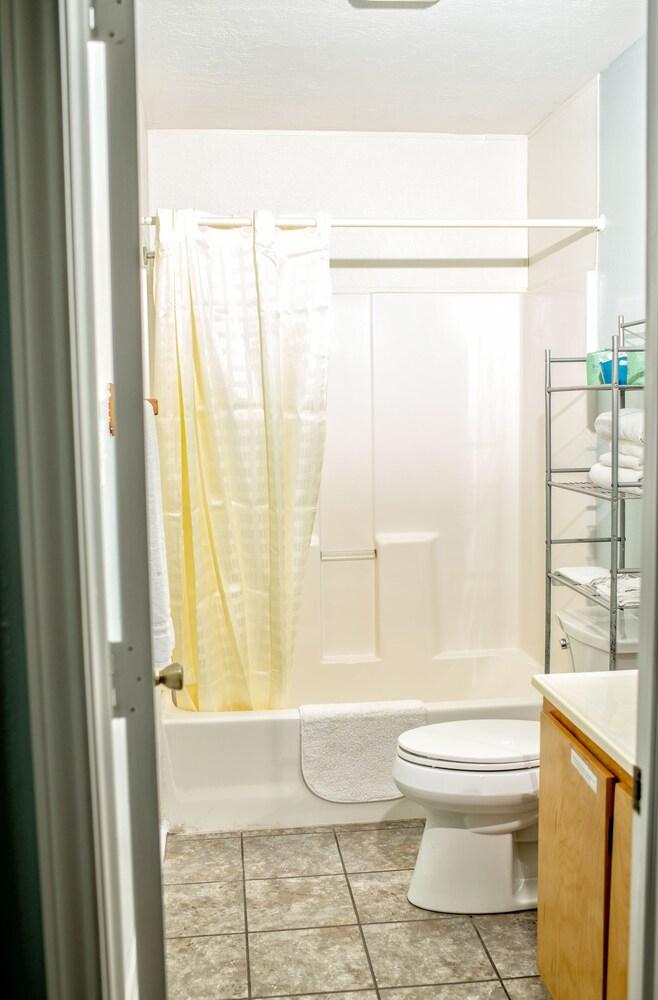 Captain Quarters Motel photo 3