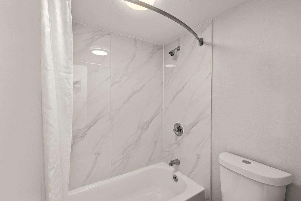 Rodeway Inn Commerce photo 33