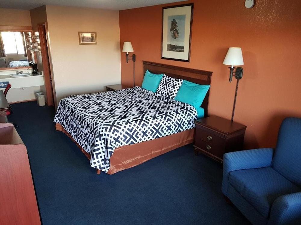 Budget Host Inn Eastland photo 35